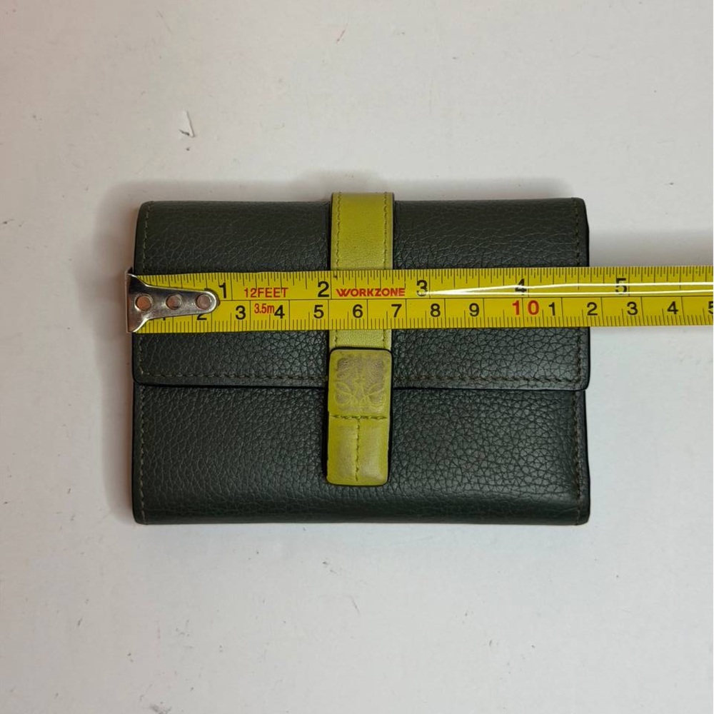 Loewe Small Vertical Wallet Green/Lime Yellow Grained Calf Leather - Picture 6 of 14